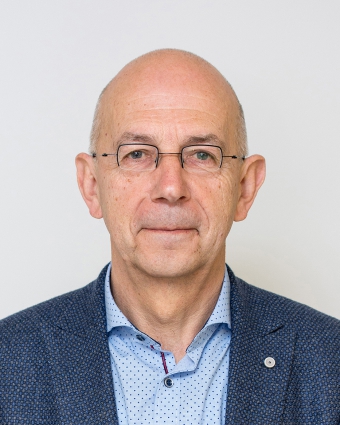 Dr. Peter Lemkens
