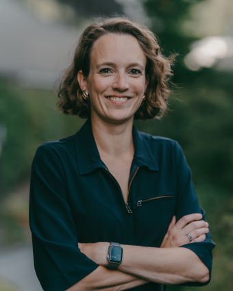 Dr. Carmen Dierickx