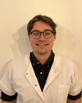 Dr. Xander De Lille